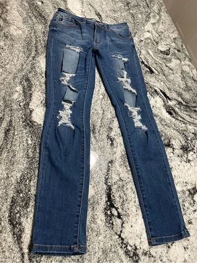 KanCan skinny blue jeans